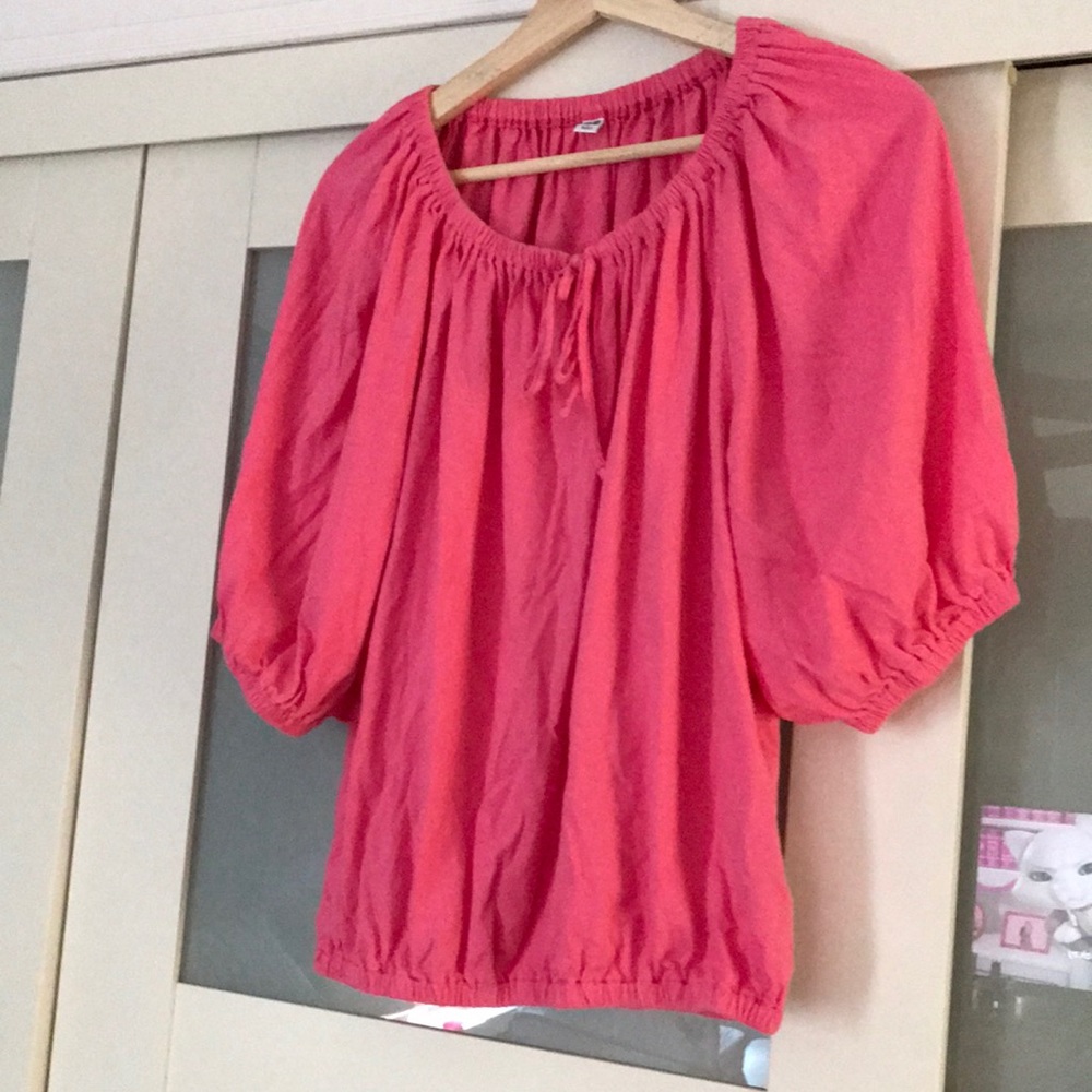 Uniqlo Barbie pink balloon sleeves top L